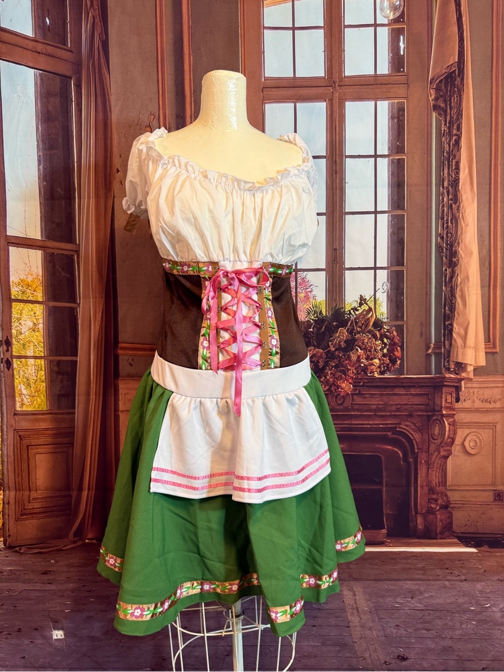 Leg Avenue Traditional Octoberfest German Bavarian Dirndl Beer Maid Costume
